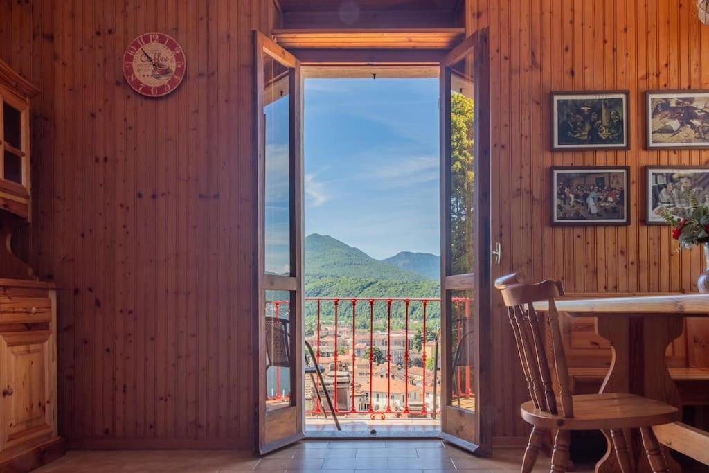 Appartamento Vista Lago Luino Eksteriør bilde